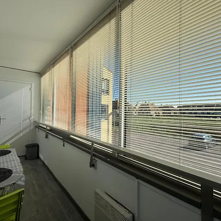 Apartment Near The - *